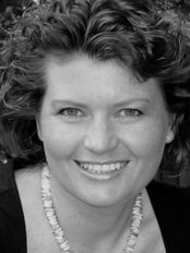 Dr med dent Corinna Hofer - Dr med dent Corinna Hofer