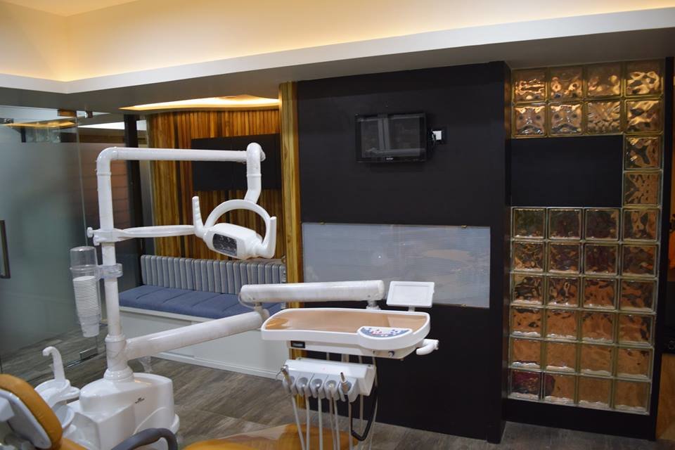 Dr Meera's Super Speciality Dental Clinic - Dr Meera's Super Speciality Dental Clinic