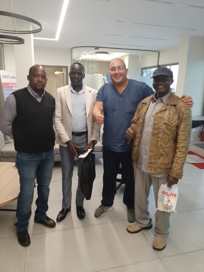 Dr Mert Akbaş Cli̇ni̇c - Dr Mert Akbaş Cli̇ni̇c