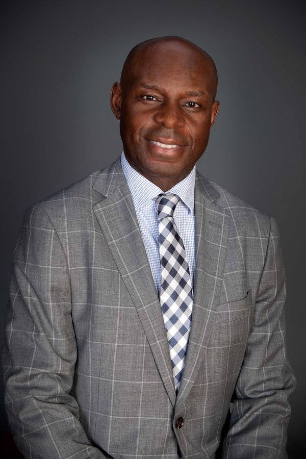 Dr Oseka Onuma - Dr Oseka Onuma