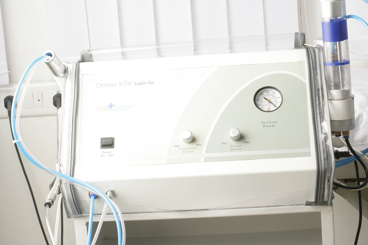 Dr. Parag Sahasrabudhe - Dr. Parag Sahasrabudhe