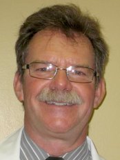 عيادة الدكتور بيري كيتيلارز لطب الأسنان - Dr. Perry Ketelaars Dental Clinic