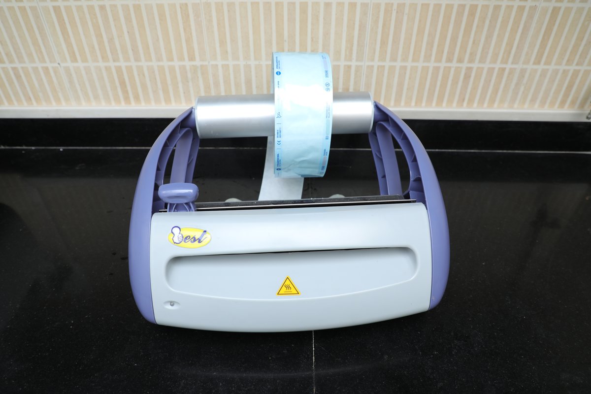 عيادة الدكتور ريتشا كوزمودنت لمستحضرات التجميل وطب الأسنان - Dr Richa's Cosmodent Cosmetics & Dental Clinic