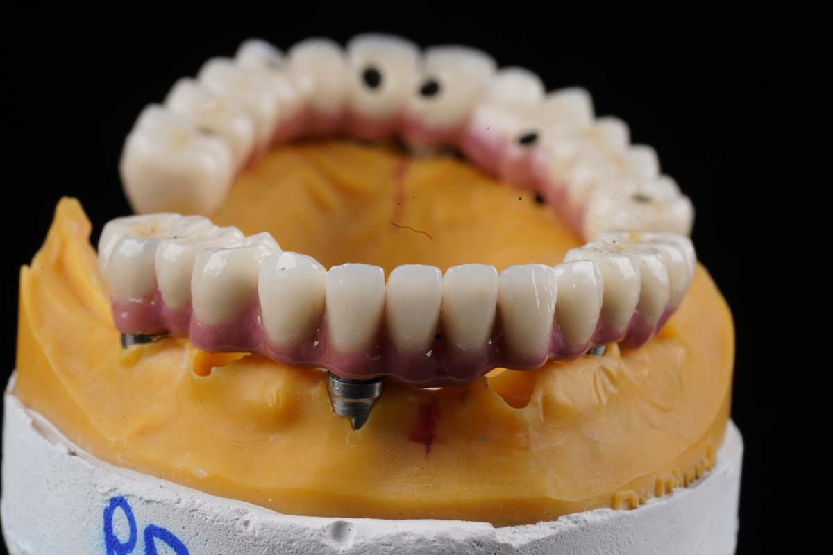 عيادة الدكتور ريتشا كوزمودنت لمستحضرات التجميل وطب الأسنان - Dr Richa's Cosmodent Cosmetics & Dental Clinic