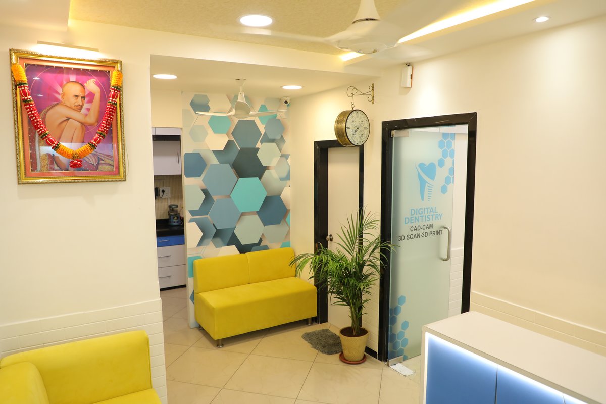 عيادة الدكتور ريتشا كوزمودنت لمستحضرات التجميل وطب الأسنان - Dr Richa's Cosmodent Cosmetics & Dental Clinic