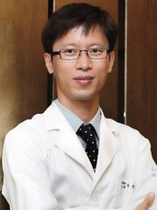 Dr. Shin-Je Lee (Dr. Momo) Hair Transplant International - Dr. Shin-Je Lee (Dr. Momo) Hair Transplant International