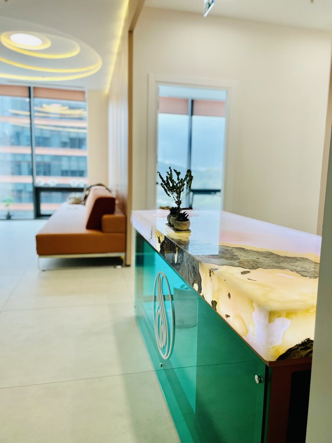 Dr Siyamek Saleki Esthetics - Dr Siyamek Saleki Esthetics