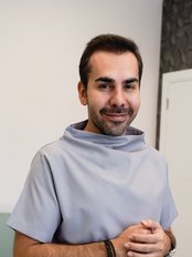 Dr Siyamek Saleki Esthetics - Dr Siyamek Saleki Esthetics