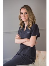 د. ستيفاني باور - Dr. Stephanie Power