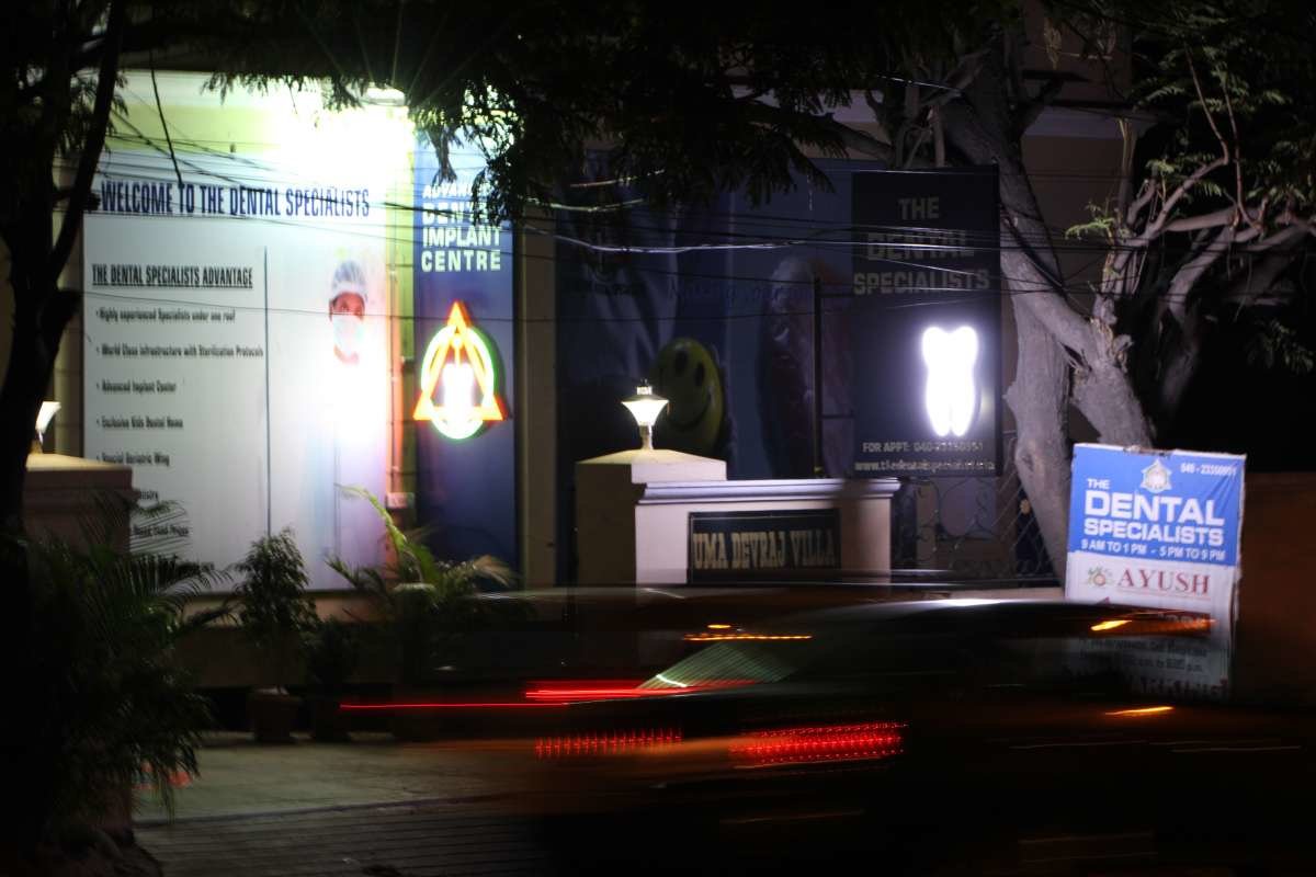 Dr. Venkat Nag : THE DENTAL SPECIALISTS: IMPLANTS - Dr. Venkat Nag : THE DENTAL SPECIALISTS: IMPLANTS