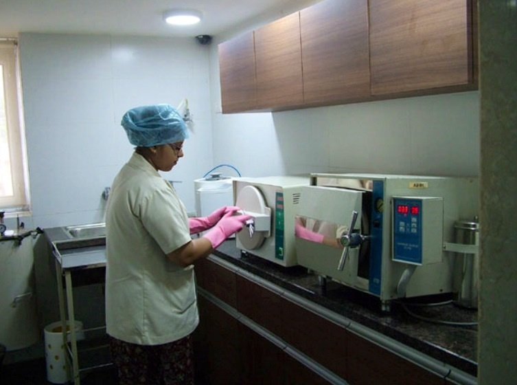 Dr. vivek Saggar's Dental Care & Cure Centre - Dr. vivek Saggar's Dental Care & Cure Centre