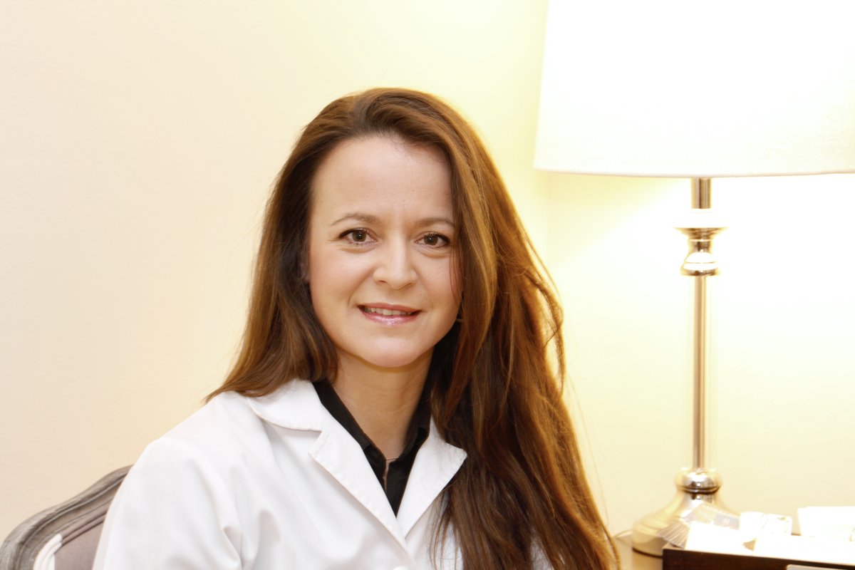 Dra. A. Placer. Especialista en Cirugía Plástica, Estética y Reparadora. - Dra. A. Placer. Especialista en Cirugía Plástica, Estética y Reparadora.