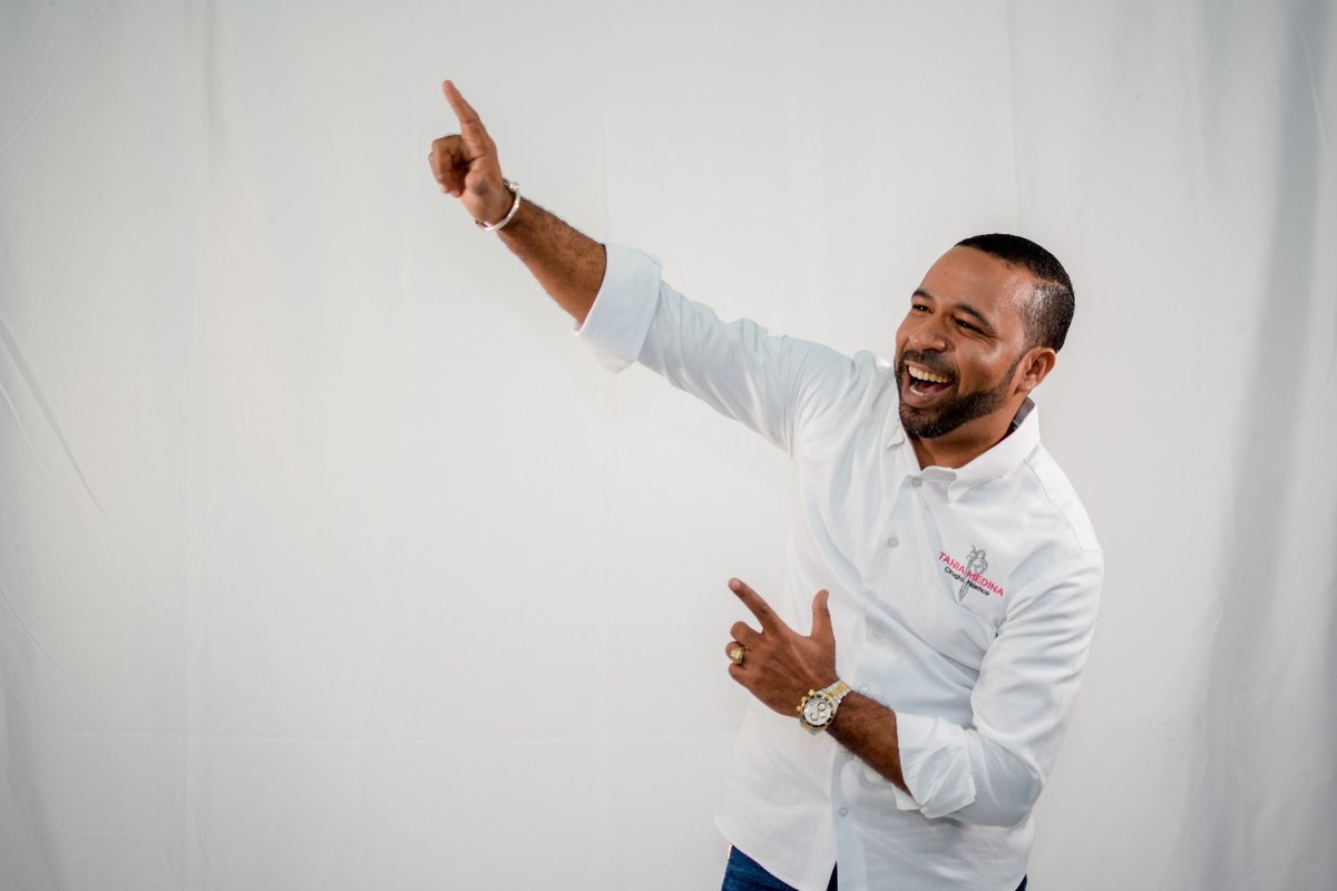 Dra. Tania Medina - Dra. Tania Medina