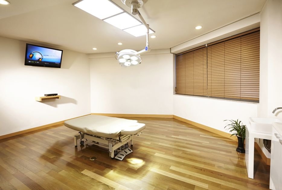 Dr.Ahn Hair Transplant Clinic - Dr.Ahn Hair Transplant Clinic