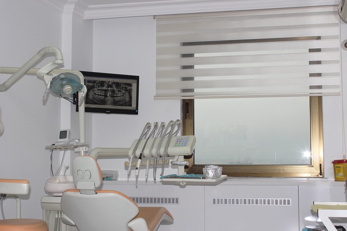 Dr.SAKA Dental Implantology and Aesthetic clinic - Dr.SAKA Dental Implantology and Aesthetic clinic