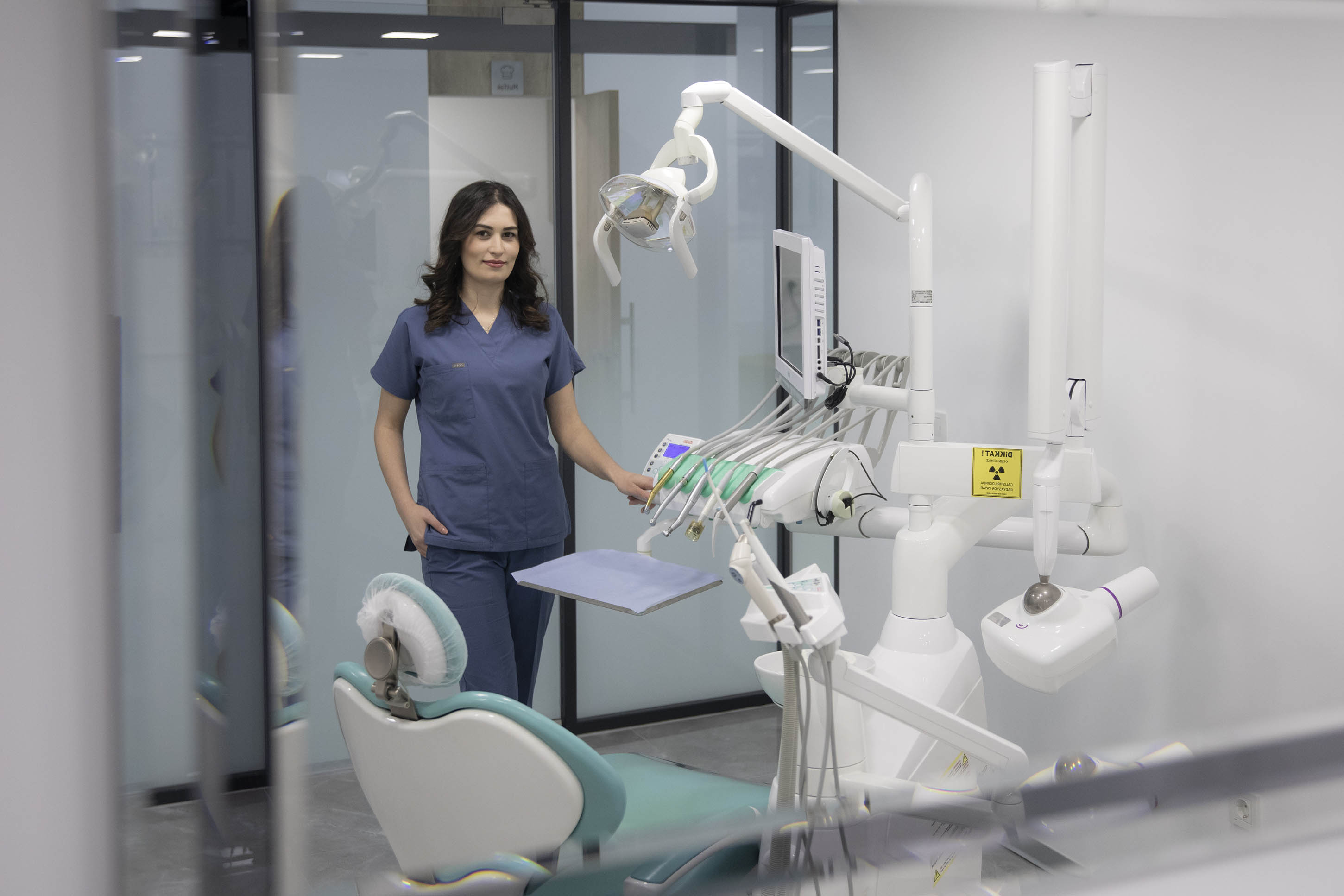 عيادة إبرو إرسان لطب الأسنان - Ebru Ersan Dental Clinic