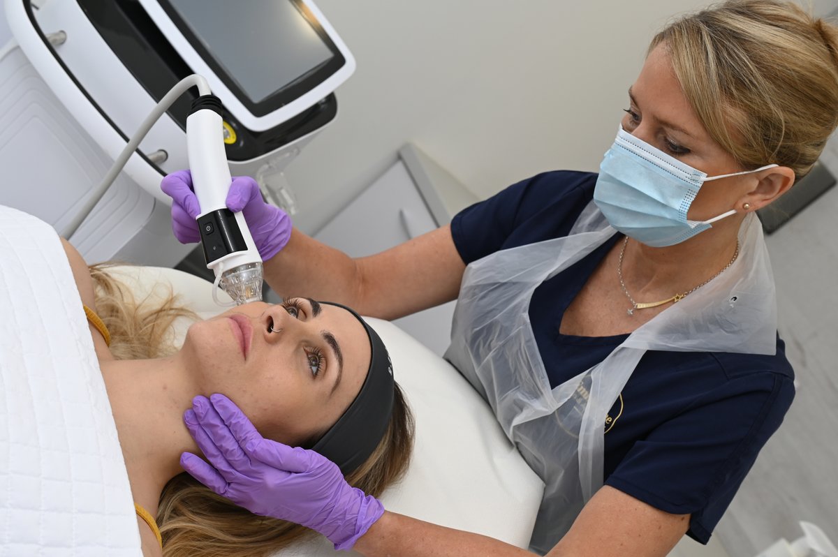 Emma Lee Aesthetics - Emma Lee Aesthetics