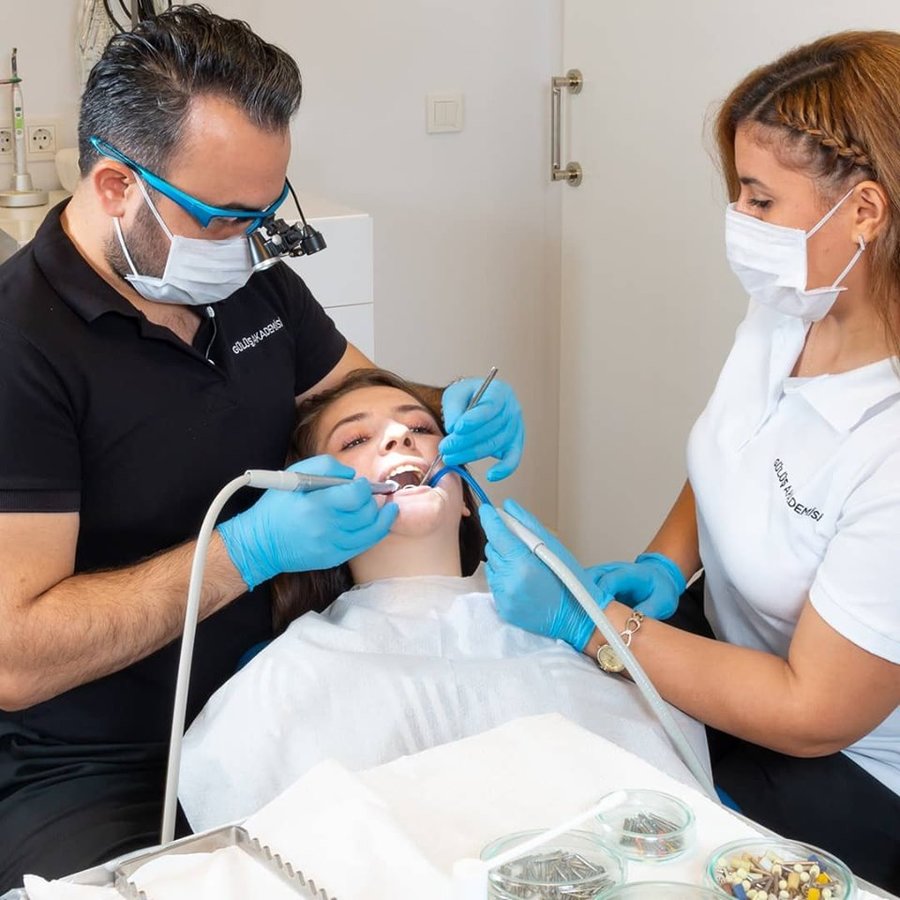 Eskişehir Gülüş Akademisi Ağız ve Diş Sağılığı Polikliniği (Smile Academy Dental Clinic Eskisehir) - Eskişehir Gülüş Akademisi Ağız ve Diş Sağılığı Polikliniği (Smile Academy Dental Clinic Eskisehir)