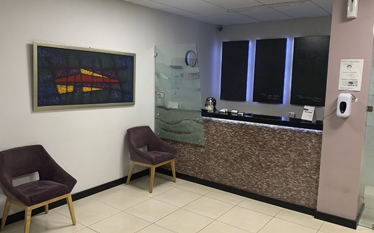 Especialistas Dentales Internacional/ Dental Specialist International - Especialistas Dentales Internacional/ Dental Specialist International