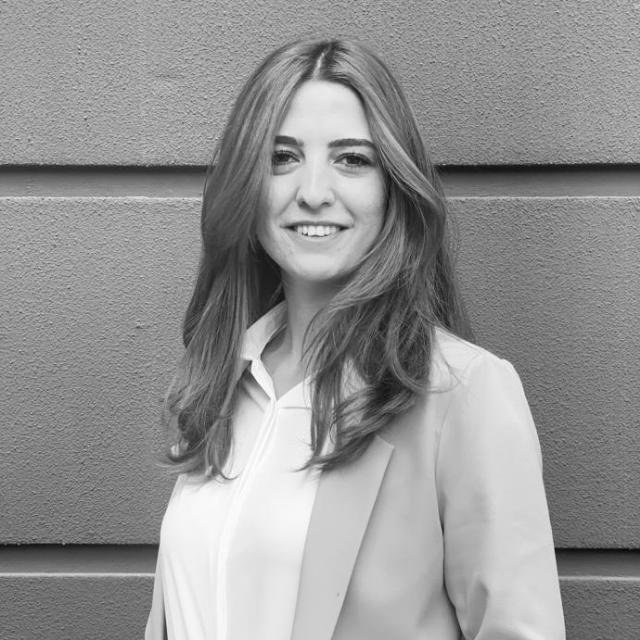 عيادة اسي لزراعة الشعر - Essi Hair Transplant Clinic