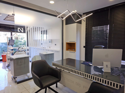Esteteeth Dental Clinic - Consultation Room