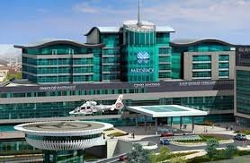 خبير زراعة الشعر - Expert Hair Transplant