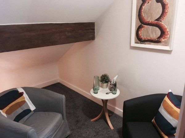 التنويم المغناطيسي المركز - Focused Hypnosis