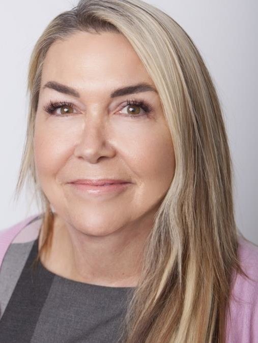 FUE العيادات زراعة الشعر بريستول - FUE Clinics Hair Transplants Bristol