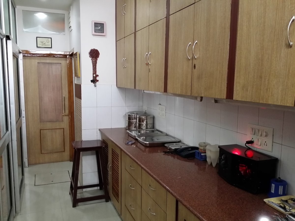 Girdhar Dental Clinic - Girdhar Dental Clinic