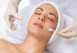 عيادة لامعة للبشرة والشعر - Ahmadabad - Gloss Skin and Hair Clinic - Ahmadabad