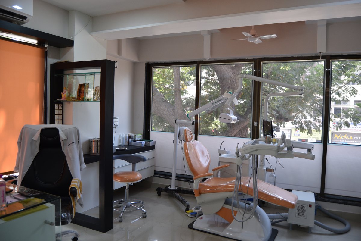 Happy Dental Clinic clinic image