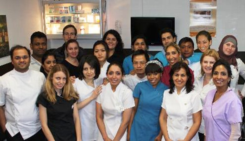 مركز هولواي لطب الأسنان - Holloway Dental Centre
