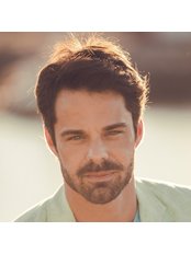 Hugo Madeira - Advanced Aesthetics and Implantology - Hugo Madeira - Advanced Aesthetics and Implantology