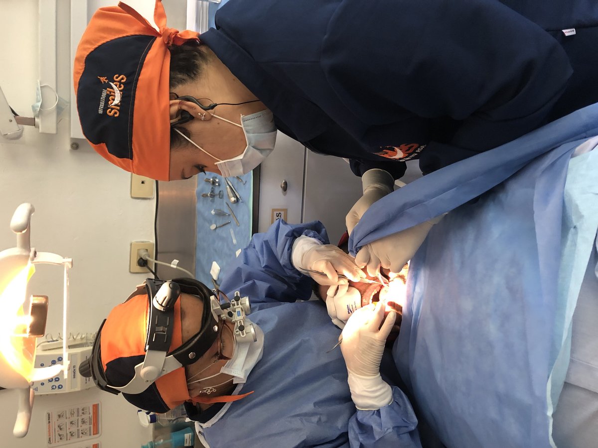 International Smiles-Adriana Castaño: DDS - International Smiles-Adriana Castaño: DDS