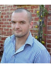 Joe Dempsey تدليك - Joe Dempsey Massage