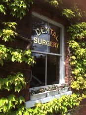 جون كوديجان وشركاه - John Cuddigan & Associates