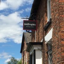 جوليا نايتلي - Julia Knightley