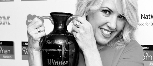 كارين بيتس - Karen Betts