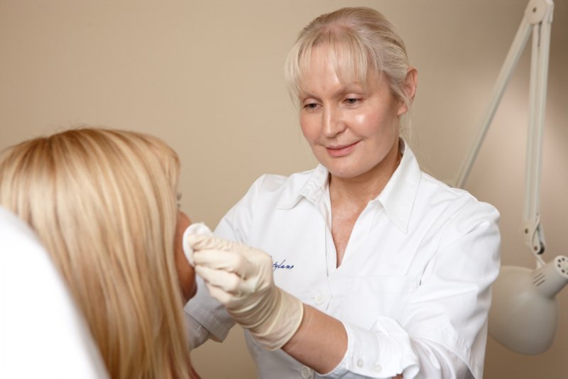 Karen Lockett Clinics - Karen Lockett Clinics