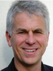 كيث فيريس - ممارسة الطب الشرقي - كليفتون - Keith Ferris - The Oriental Medicine Practice - Clifton