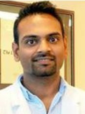 عيادة كينج آند سكوت للأسنان - King & Scott Denture Clinic