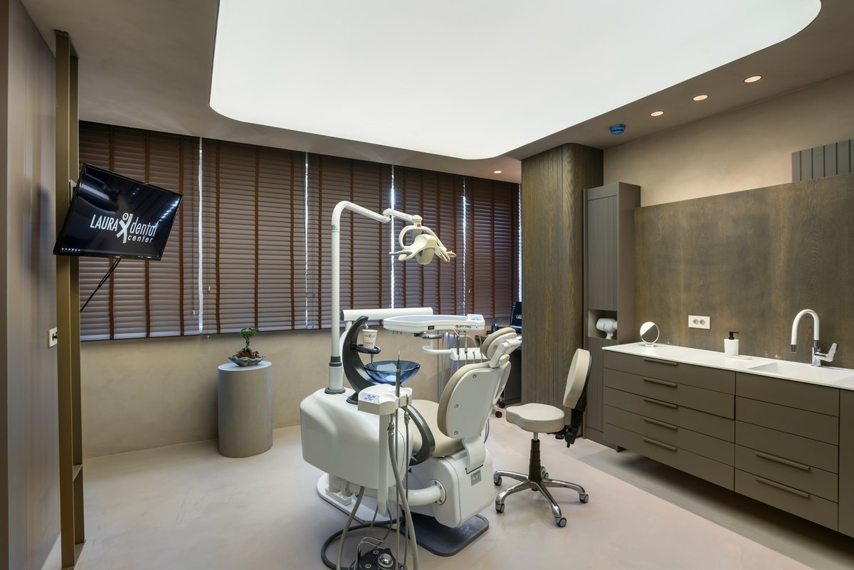 Laura Dental Center - Laura Dental Center