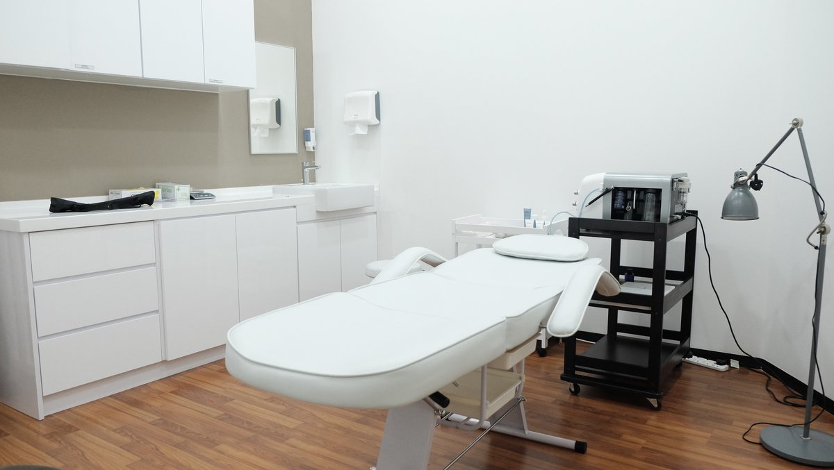 LISA ANNE CLINIC - SKIN AND MEDICAL CLINIC - LISA ANNE CLINIC - SKIN AND MEDICAL CLINIC