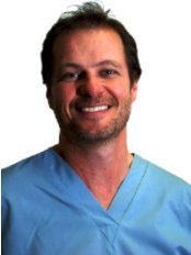 Lllantarnam الأسنان - Lllantarnam Dental