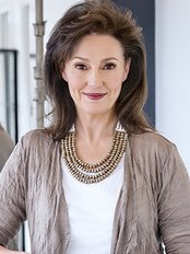عيادة لويز ماي لليزر والجلد - Louise May Laser and Skin Clinic