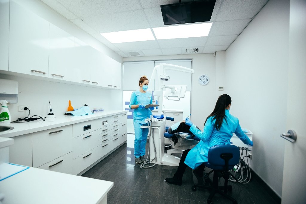 أطباء أسنان مارينا - Marina Dentists