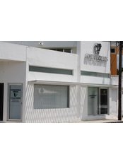 Mauricio Gonzalez Reyes - Mauricio Gonzalez Reyes