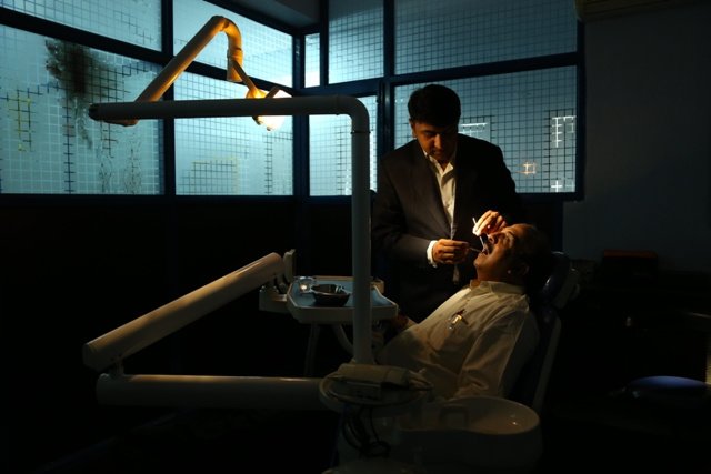 MAX Super Speciality Dental Care Centre - MAX Super Speciality Dental Care Centre