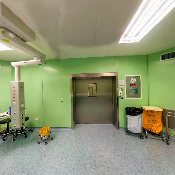 مستشفى ميديور 24x7 - Medeor 24x7 Hospital