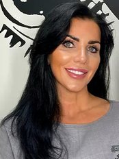 عيادة MJ للتجميل - MJ's Beauty Clinic